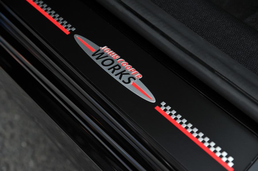  Mini Countryman JCW 2012 года  (фото 37 из 211)